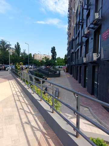 Івана Франка вул., 40 к1