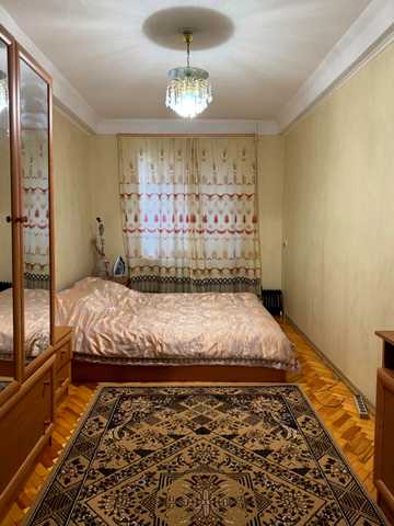 Кам'яногірська вул., 16