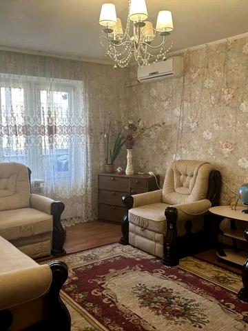 Володимира Висоцького бульв., 6