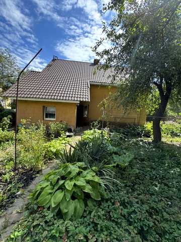 Лікарняна вул., 28