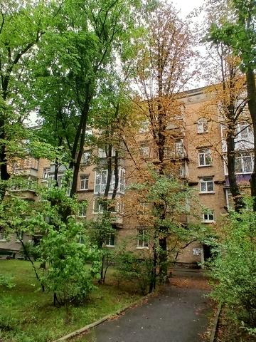Василя Чумака вул., 13