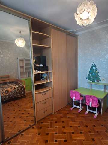 Титаренківський пров., 12
