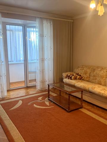 Гоголівська вул., 36-40