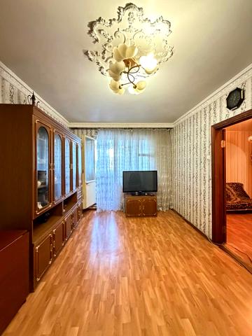 Вечірній бульв., 10