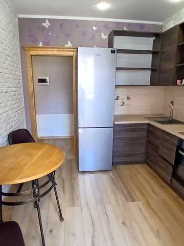 Райдужна вул., 145