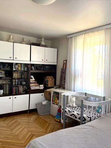 Зеленого Клину вул. (Уссурійська), 6