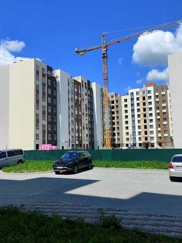 Героїв Крут вул., 16