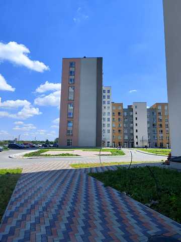 Героїв Крут вул., 16