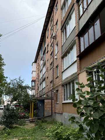 Володимирська вул., 2а