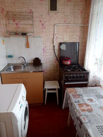 Новодарницька вул., 27
