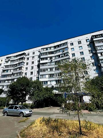 Припортова вул. (Героїв Сталінграда), 46