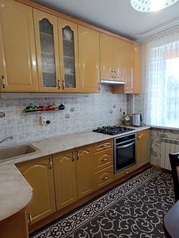 Вишгородська вул., 4а