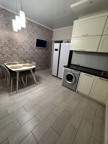 Героїв Маріуполя пров. (Гагаріна), 37/2