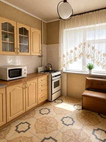 Тростянецька вул., 53