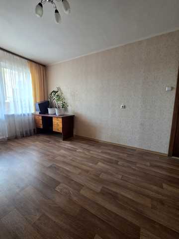 Милославська вул., 16
