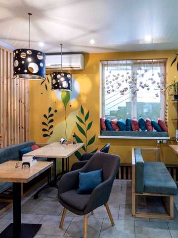 Жулянська вул., 2-Б