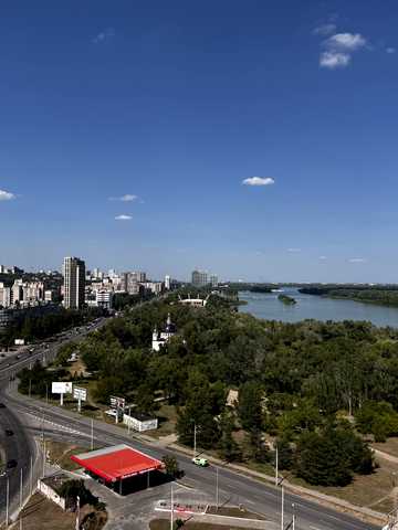 Героїв просп., 1-Б