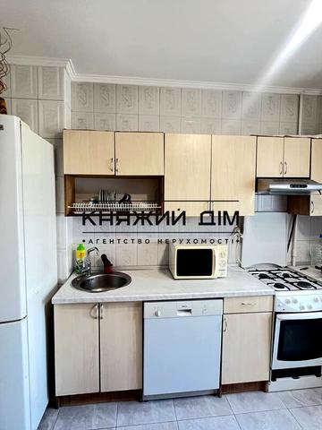 Миколи Бажана просп., 7-Б