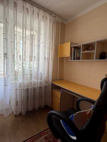 Олега Антонова вул. (Карла Маркса), 22