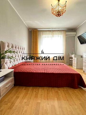 Лісківська вул., 22