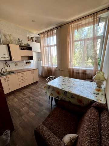 Незалежності просп. (Правди), 7 (п14-п23)