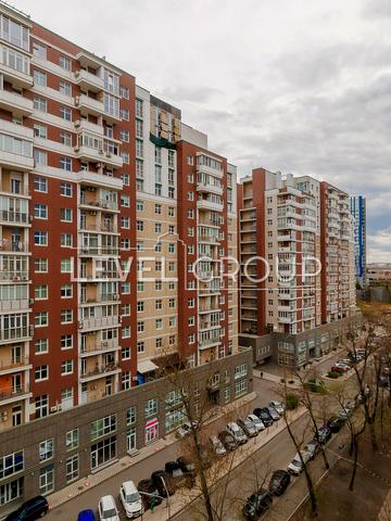 Василя Тютюнника вул. (Анрі Барбюса), 56