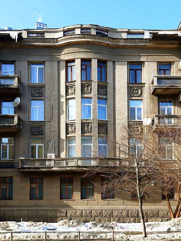 Шовковична вул., 10
