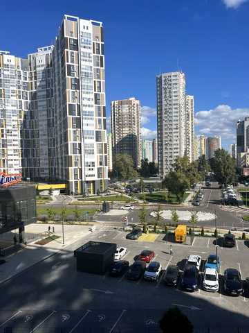 Микільсько-Слобідська вул., 11
