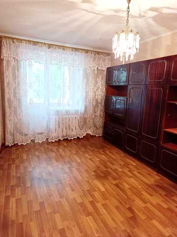 Льва Ландау просп. (50-річчя СРСР), 20