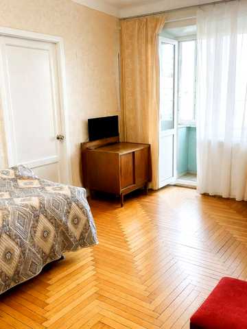 Дмитра Донцова вул., 61