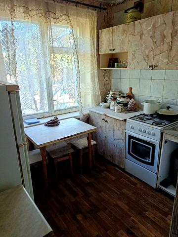 Академіка Янгеля вул., 17