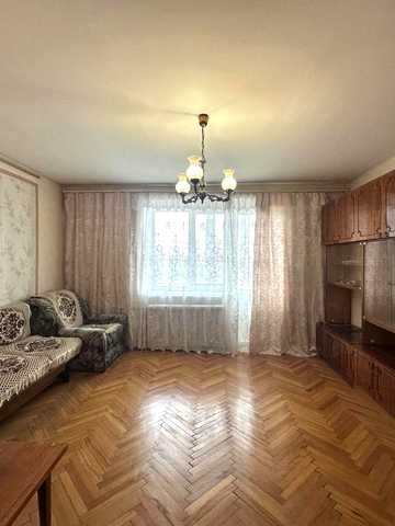 Бакинська вул., 26
