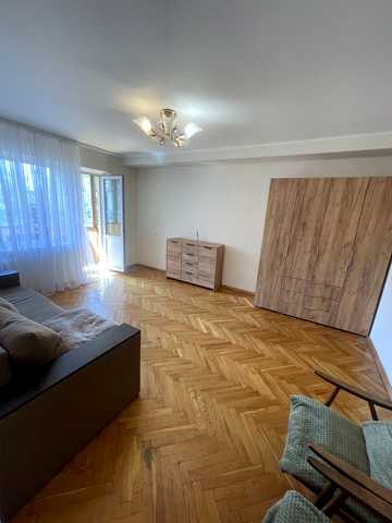 Олеся Гончара вул., 80/3