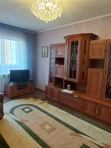 Машинобудівників вул., 15