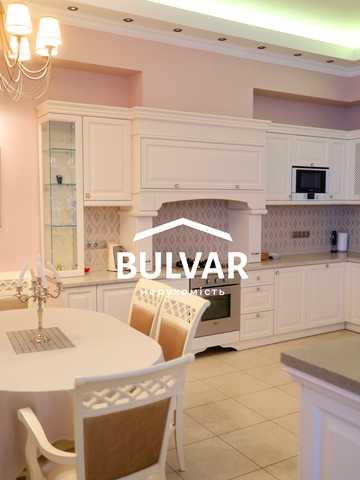 Чернишевська вул., 31а