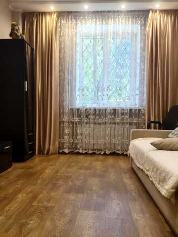Таджицька вул., 11