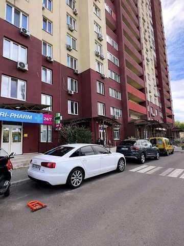 Ясинуватський пров., 10
