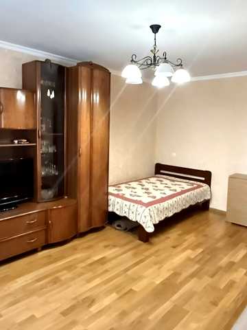 Болгарська вул., 4