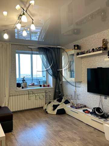 Полярна вул., 8-Є