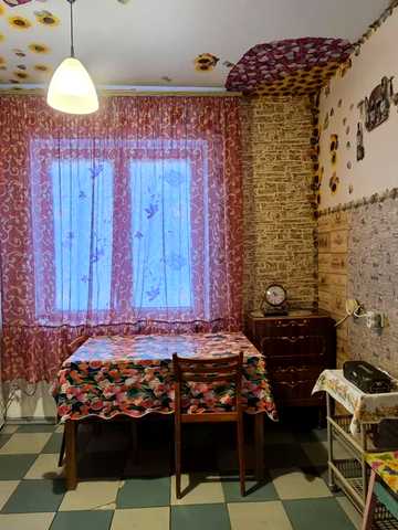 Євгена Танцюри вул. (Генерала Петрова), 50