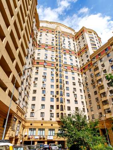 Дмитрівська вул., 75