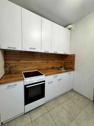 Михайла Грушевського вул., 30в