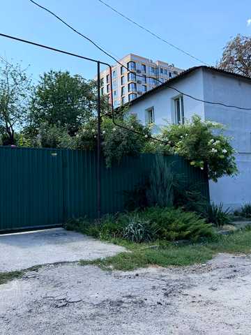 Михайла Грушевського вул. (Карла Лібкнехта), 26