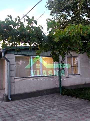 Київська, 1