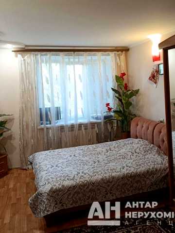 Металургів вул., 17