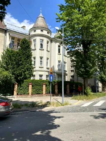 Кардинала Гузара вул. (Толстого Льва), 3
