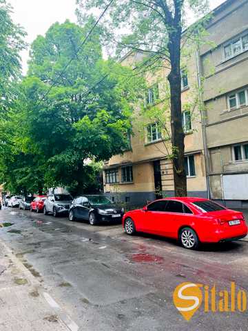 Конотопська вул., 3
