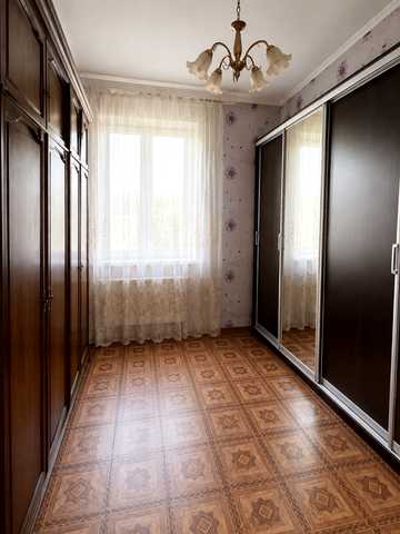 Погребняка вул., 13