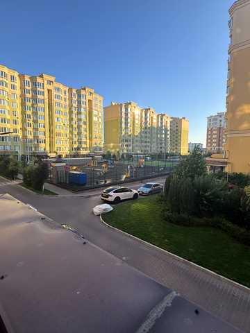 Абрикосова вул., 3