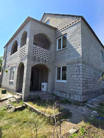 Металургiв вул., 27
